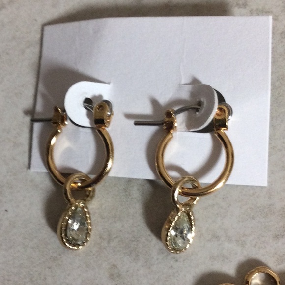 NWT gold hoop with bling teardrop, turquoise bead, white heart drops - Picture 2 of 5